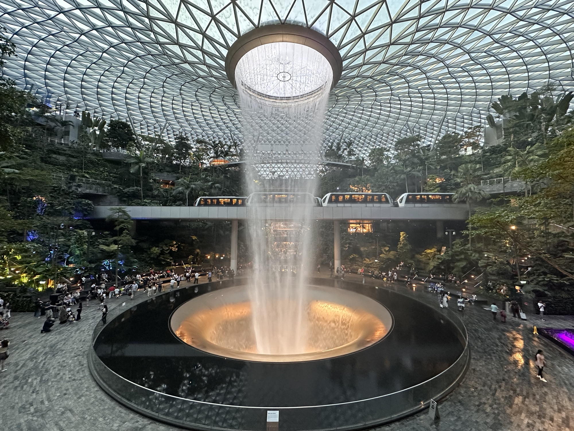 Singapore – The layover on the way home.